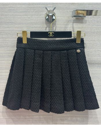 Chanel Women's Tweed Pleated Skirt Black